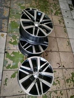 18 inch 6 holes t o y o t a h i l l u x f o r t u n a magrims a set of four on sale