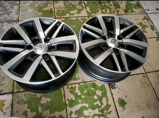 18 inch 6 holes t o y o t a h i l l u x f o r t u n a magrims a set of four on sale