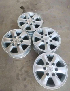 6 holes 15 inch q u a n t u m n y a a t i magrims a set of four on sale