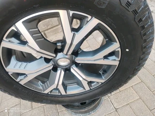 O n e 18 inch i s u z u d m a x magrim &amp; g e n e r a l g r a b b e r tyre 265 60 r18 on sale