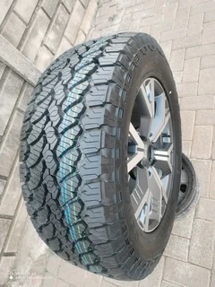 O n e 18 inch i s u z u d m a x magrim &amp; g e n e r a l g r a b b e r tyre 265 60 r18 on sale
