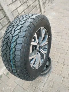 O n e 18 inch i s u z u d m a x magrim & g e n e r a l g r a b b e r tyre 265 60 r18 on sale