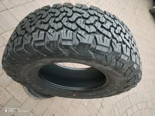 O n e 285 70 r17 b f g o o d r i c h a l l t e r r a i n k o2 tyre on sale