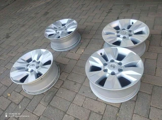 6 holes 17 inch t o y o t a h i l l u x magrims a set of four on sale