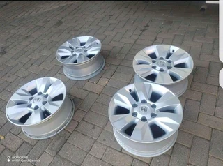 6 holes 17 inch t o y o t a h i l l u x magrims a set of four on sale