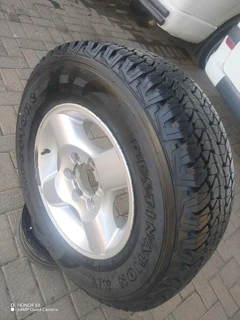 One 95% New Firestone Destination Tyre 245/70r1616
