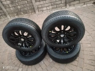 265 60 r18 c o n t i n e n t a l c r o s s c o n t a c t tyres a set of four on sale