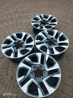 18 inch 6 holes t o y o t a h i l l u x magrims a set of four on sale
