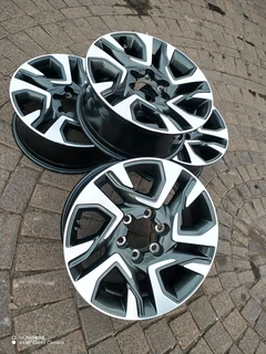 18 inch 6 holes t o y o t a h i l l u x magrims a set of four on sale