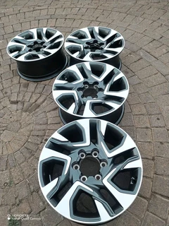 18 inch 6 holes t o y o t a h i l l u x magrims a set of four on sale