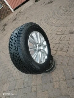 O n e 255 60 r18 s c o r p i o n p i r r e l l i a t r tyre &amp; 18 inch a m a r o k magrim on sale