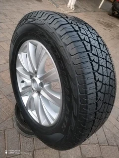 O n e 18 inch amarok magrim & 255 60 r18 s c o r p i o n p i r r e l l i a t r tyre on sale