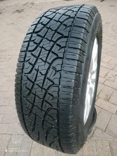 O n e 18 inch amarok magrim &amp; 255 60 r18 s c o r p i o n p i r r e l l i a t r tyre on sale