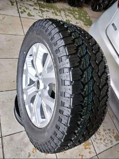 O n e 255 60 r18 g e n e r a l g r a b b e r tyre & 18 inch i s u z u d m a x magrim on sale