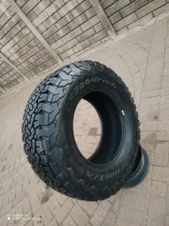 O n e 285 70 r17 b f g o o d r i c h a l l t e r r a i n tyre on sale
