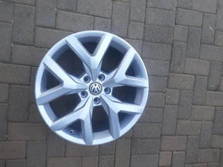 19 inch a m a r o k magrims 5 holes a set of four on sale