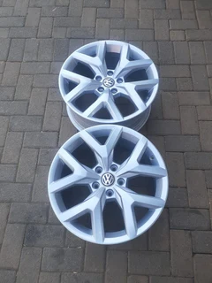 19 inch a m a r o k magrims 5 holes a set of four on sale
