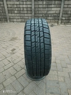 O n e n i s s a n n a v a r a magrim &amp; m i c h e l i n l t x tyre 265 65 r17 on sale
