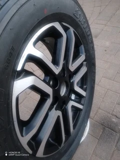 O n e 18 inch f o r d magrim &amp; 265 60 r18 b r i d g e s t o n e d u e l e r tyre on sale