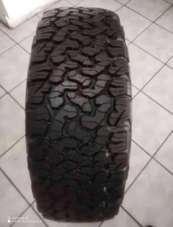 O n e 265 65 r18 b f g o o d r i c h a l l t e r r a i n k o2 tyre on sale