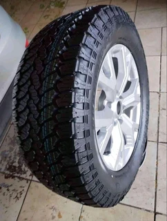 O n e g e n e r a l g r a b b e r tyre 255 60 r18 &amp; 18 inch i s u z u d m a x magrim on sale