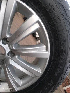 O n e 18 inch amarok magrim &amp; s c o r p i o n p i r r e l l i tyre 255 60 r18 on sale