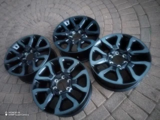 18Inch TOYOTA HILLUX Magrims 6Holes A Set Of Four On Sale.