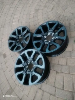 18Inch TOYOTA HILLUX Magrims 6Holes A Set Of Four On Sale.