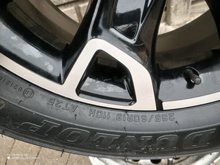 ONE 265 60R18 DUNLOP GRAND TREK Tyre &amp; 18Inch TOYOTA LEGEND 50 Magrim On Sale.