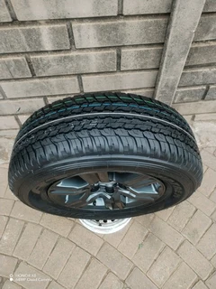 ONE 17Inch TOYOTA FORTUNA Magrim &amp; DUNLOP GRAND TREK Tyre 265 /65R17 On Sale.