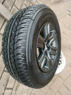 ONE 17 inch TOYOTA FORTUNA Magrim &amp; DUNLOP GRAND TREK Tyre 265 65R17 On Sale.