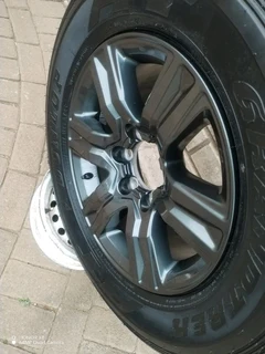 ONE 17 inch TOYOTA FORTUNA Magrim &amp; DUNLOP GRAND TREK Tyre 265 65R17 On Sale.