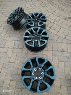 18inch Toyota Hillux Magrims 6holes A Set Of Four On Sale.