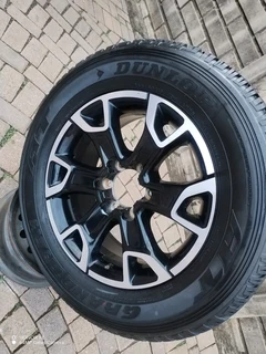 ONE 18Inch TOYOTA LEGEND 50 Magrim &amp; Fairy Used DUNLOP GRAND TREK Tyre 265 60R18 On Sale.