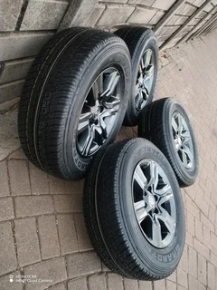 255 65R17 DUNLOP GRAND TREK Tyres &amp; 17 inch TOYOTA FORTUNA Magrims 6Holes A Set Of Four On Sale.