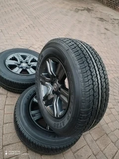 255 65R17 DUNLOP GRAND TREK Tyres &amp; 17 inch TOYOTA FORTUNA Magrims 6Holes A Set Of Four On Sale.