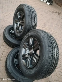 255 65R17 DUNLOP GRAND TREK Tyres &amp; 17 inch TOYOTA FORTUNA Magrims 6Holes A Set Of Four On Sale.