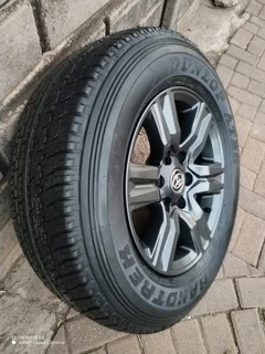 255 65R17 DUNLOP GRAND TREK Tyres &amp; 17 inch TOYOTA FORTUNA Magrims 6Holes A Set Of Four On Sale.