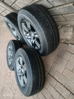 255 65R17 DUNLOP GRAND TREK Tyres &amp; 17 inch TOYOTA FORTUNA Magrims 6Holes A Set Of Four On Sale.