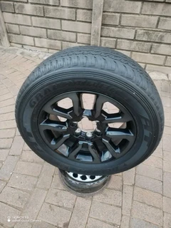 18Inch TOYOTA HILLUX Magrim &amp; Fairy Used DUNLOP GRAND TREK Tyre 265 60R18 On Sale.