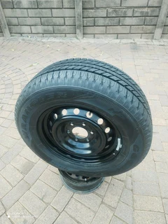 ONE 17Inch FORD RANGER Standard Steel Rim &amp; GOOD YEAR WRANGLER Tyre 265!/65R17 On Sale.