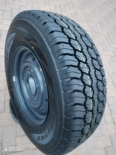 One 16inch Mahindra Standard Steel Rim & Elanzo Supra Tyre 245 /75r16 On Sale.