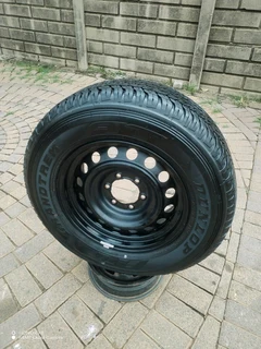 ONE 17Inch FORD RANGER Standard Steel Rim &amp; GOOD YEAR WRANGLER Tyre 265 65R17 On Sale.
