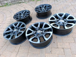 18inch Toyota Hillux Magrims 6holes Black A Set Of Five On Sale.