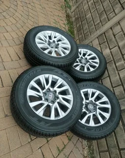 18inch Toyota Hillux /fortuna Magrims & Dunlop Grand Trek Tyres 265 60r18 A Set Of Four On Sale.