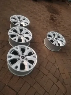 18Inch 6Holes ISUZU DMAX Magrims 6Holes Silver A set of four on sale.