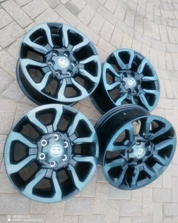 18inch Toyota Hillux Magrims 6holes A Set Of Four On Sale.