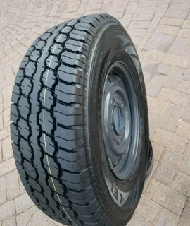 ONE 16Inch MAHINDRA Standard Steel Rim &amp; ELANZO SUPRA Tyre 245 /75R16 On Sale.