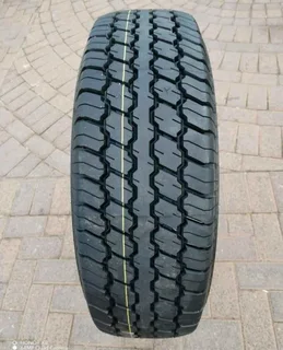 ONE ELANZO SUPRA Tyre 245 /75R16 &amp; 16Inch MAHINDRA Standard Steel Rim On Sale.