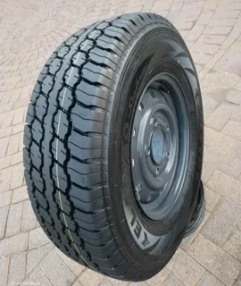 ONE ELANZO SUPRA Tyre 245 /75R16 &amp; 16Inch MAHINDRA Standard Steel Rim On Sale.